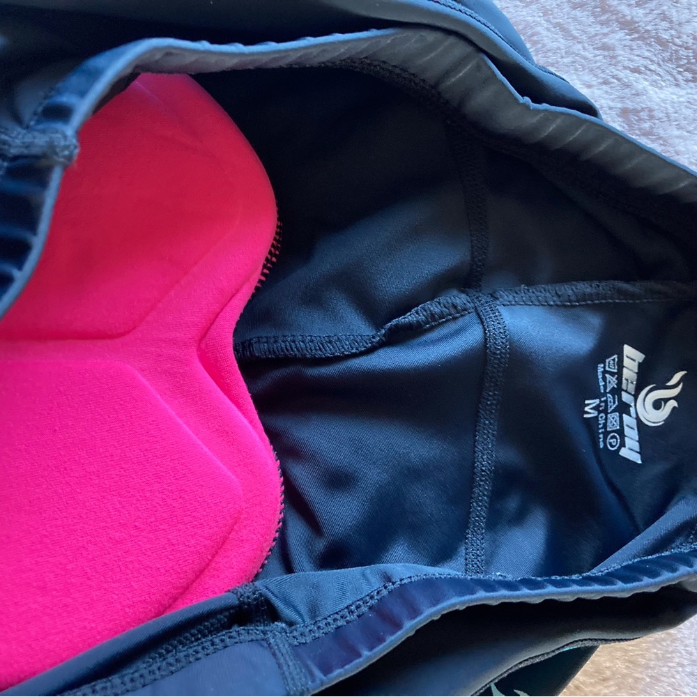 Beroy padded bike shorts - Picture 2 of 5